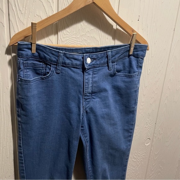 Old Navy Rockstar Mid-Rise Jeans - Picture 6 of 6